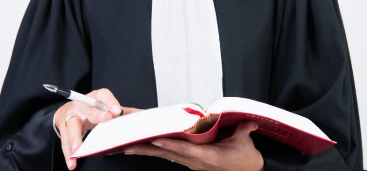 Komornik sądowy – specyfika zawodu i uprawnienia Komornik sądowy – specyfika zawodu i uprawnienia